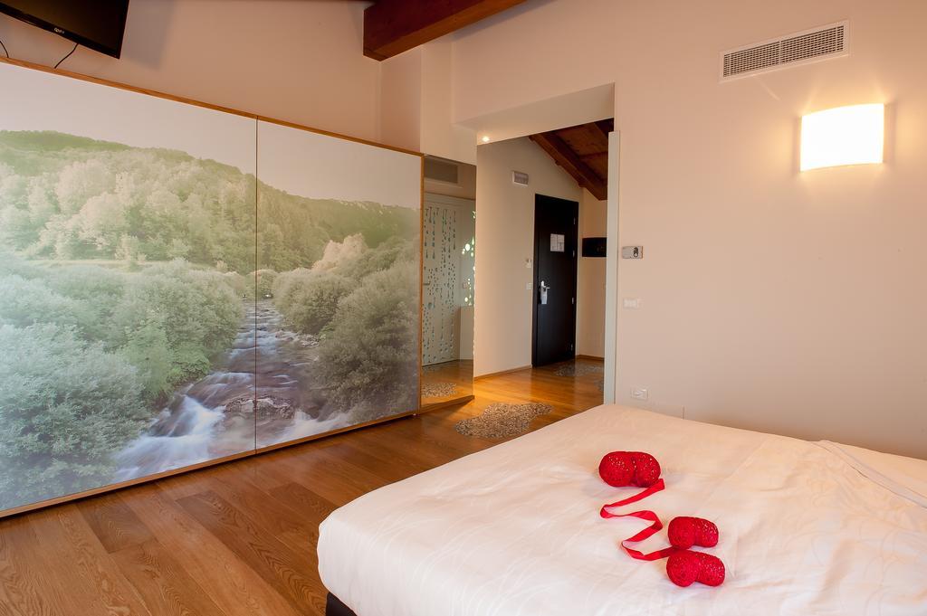Elliot Osteria E Dormire In Collina Manzano Zimmer foto