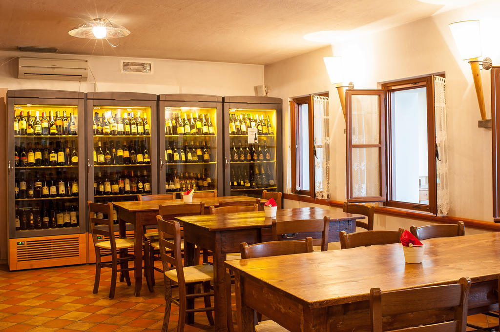 Elliot Osteria E Dormire In Collina Manzano Exterior foto
