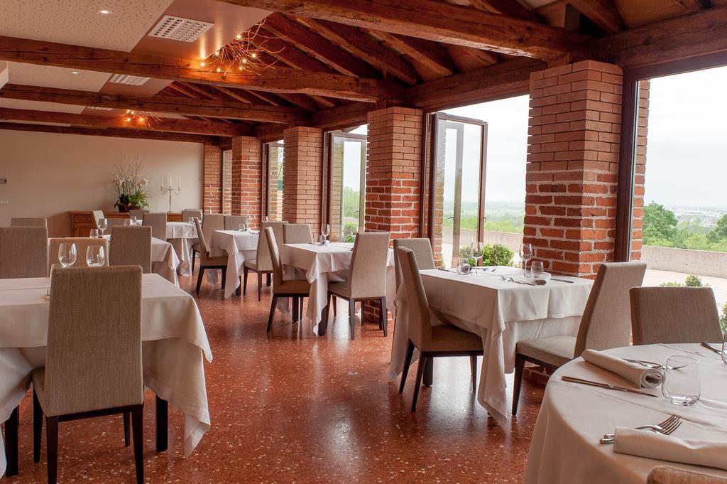Elliot Osteria E Dormire In Collina Manzano Exterior foto